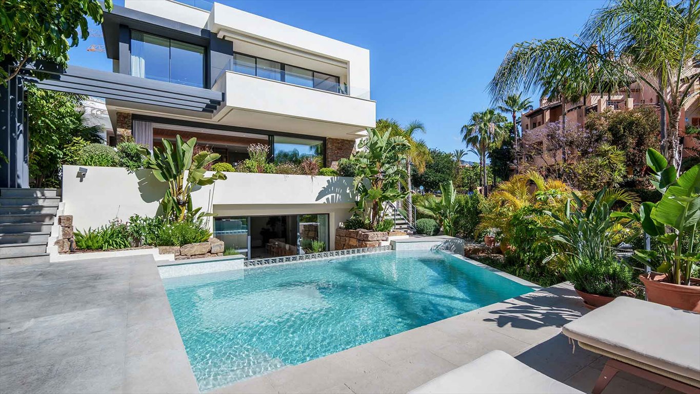 Do sprzedania luksusowa villa 403 m² z basenem w Estepona Hiszpania, Estepona East, Estepona East  403m2 Foto 1