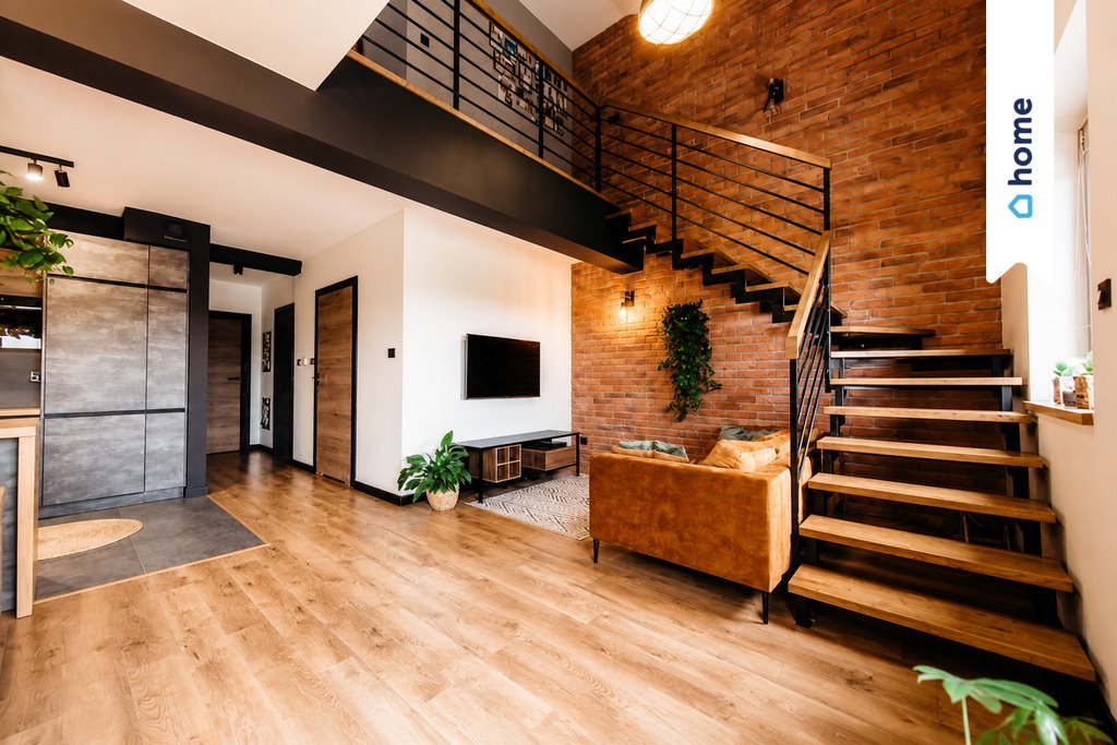Na sprzedaż przestronne dwupoziomowe 102 m² z własną klatką w Rzeszowie Rzeszów, Miejska  106m2 Foto 1