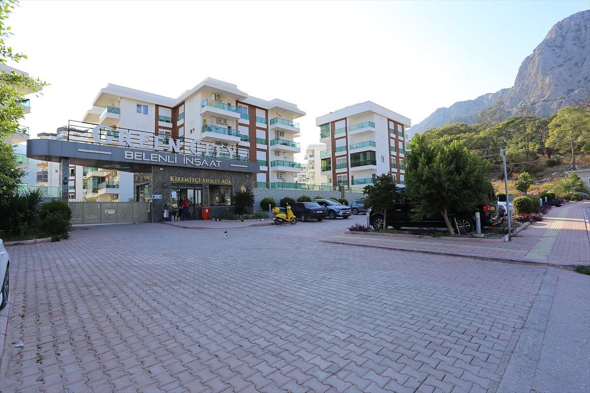 Stylowe 2-pokojowe mieszkanie z widokiem na góry i basen Turcja, Antalya, Sarısu, Konyaaltı, Antalya  95m2 Foto 1
