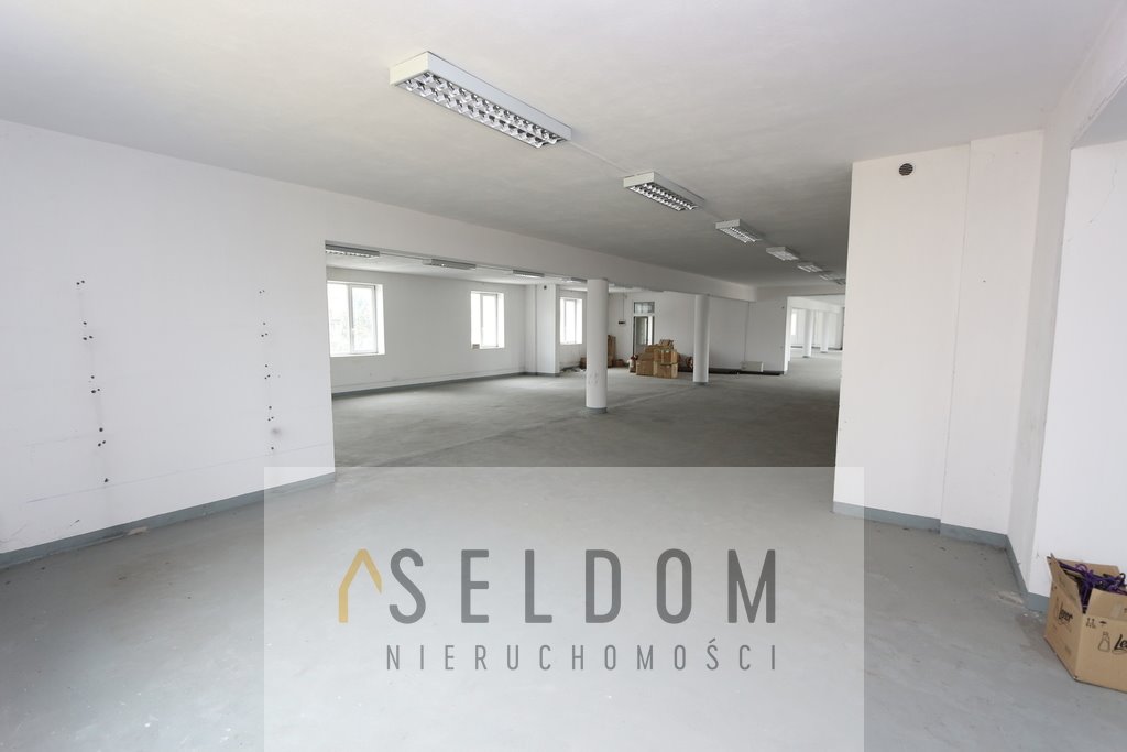 Lokal użytkowy na sprzedaż Słupca  2 500m2 Foto 9