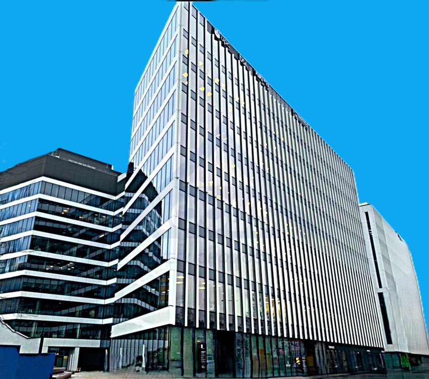 Nowoczesny kompleks biurowo-handlowy na Woli z tarasem i zielenią Warszawa, Wola  1 015m2 Foto 1