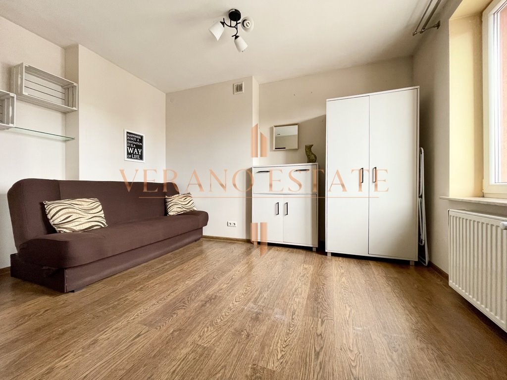 Bezczynszowa kawalerka po remoncie, 22 m², jasna, z oknem Warszawa, Aleja Krakowska  22m2 Foto 1