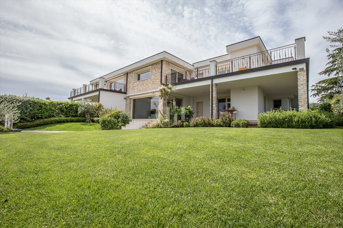 Mieszkanie trzypokojowe na sprzedaż Włochy, Padenghe sul Garda  203m2 Foto 1