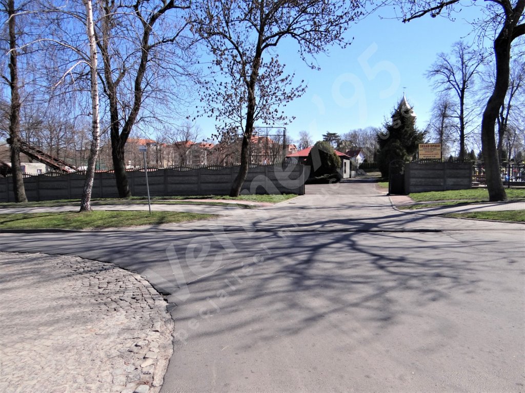 Działka usługowa z halą i biurem w centrum Oleśnicy Oleśnica, Brzozowa  9 094m2 Foto 1