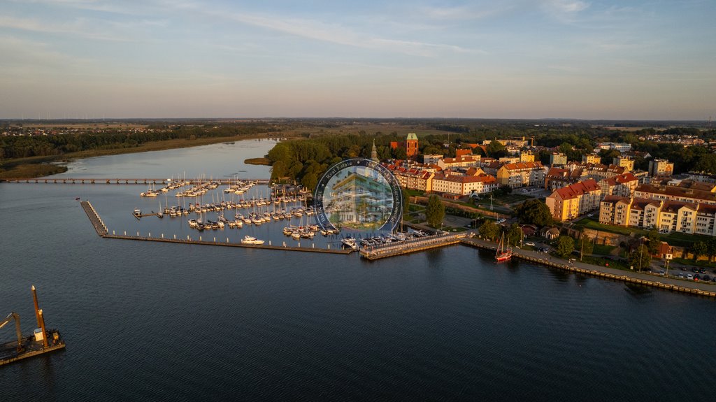 Dwupoziomowe mieszkanie z prywatną keją i widokiem na wodę Kamień Pomorski  35m2 Foto 1