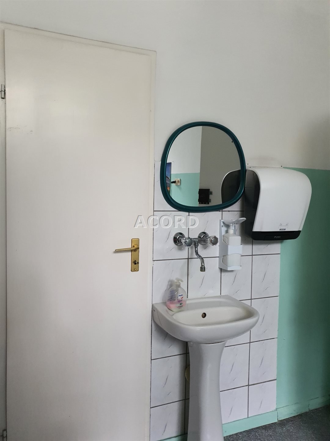 Na wynajem przestronny lokal biurowy 16 m² w centrum Warszawy Warszawa, Śródmieście, Wola, Żelazna  16m2 Foto 1