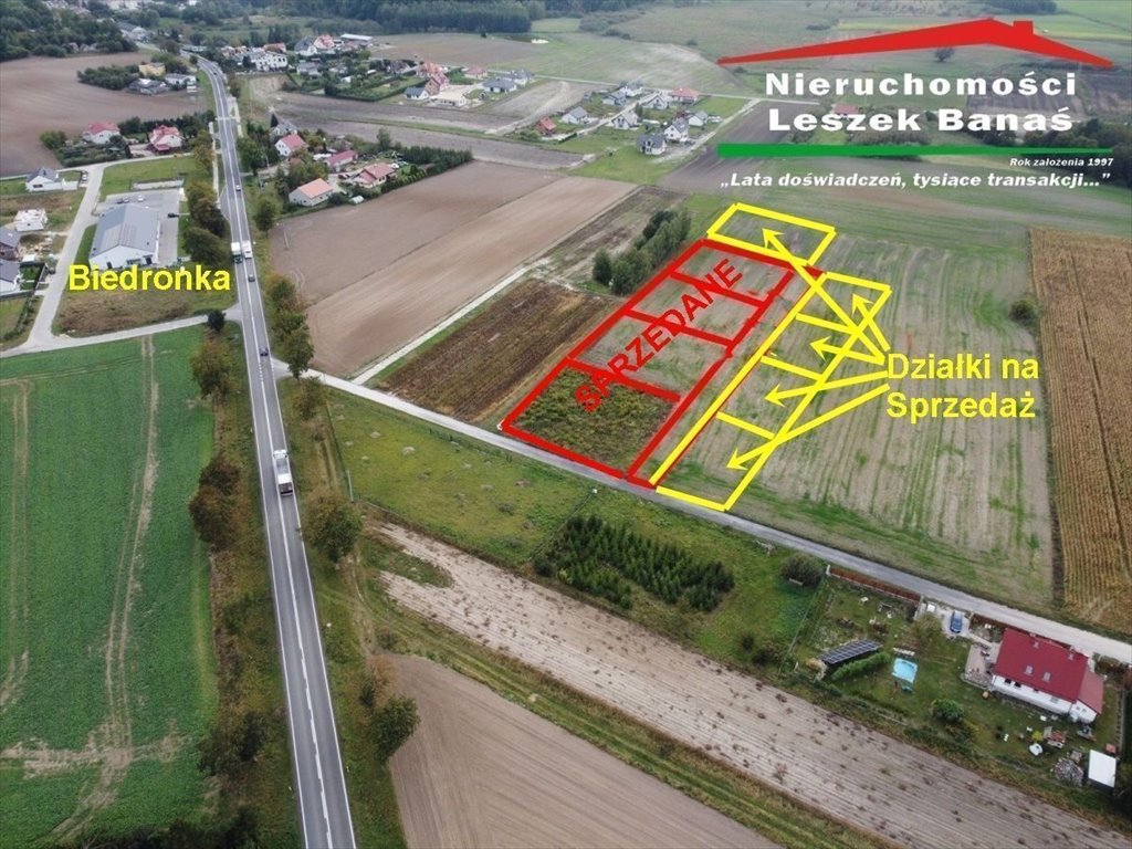 Działka pod zabudowę w Gardeji, 1000 m2, media w drodze Gardeja  1 000m2 Foto 1