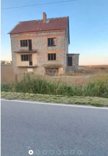 Dom z potencjałem, 170 m2, spokojna okolica Łagiewniki, Trzebnik  170m2 Foto 1