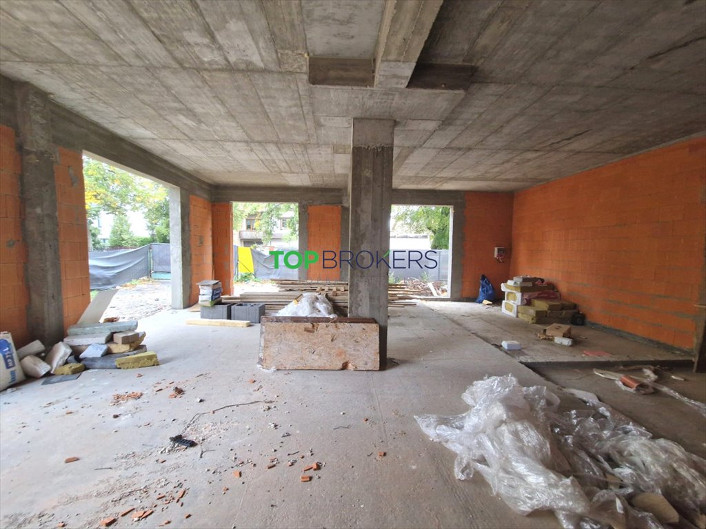 Na wynajem przestronny lokal 84 m² z dużymi witrynami Warszawa, Targówek Zacisze  84m2 Foto 1