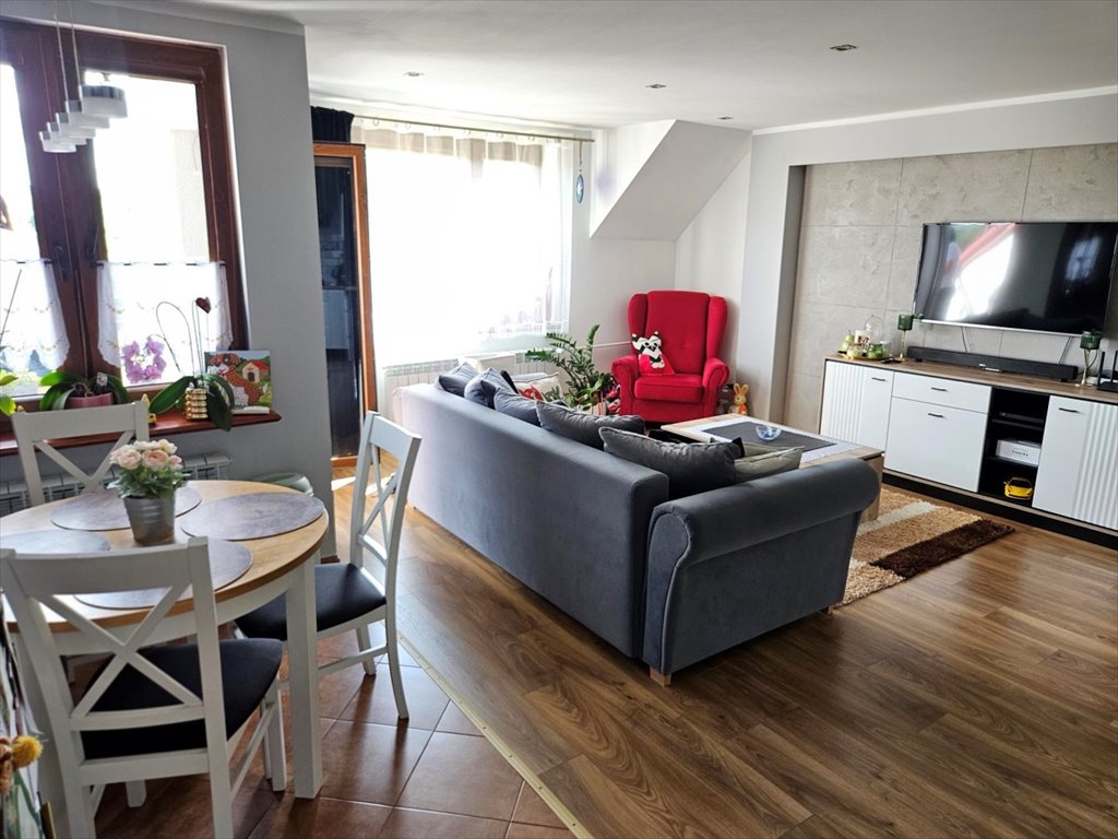 Mieszkanie trzypokojowe na sprzedaż Wałbrzych, Biały Kamień  61m2 Foto 1