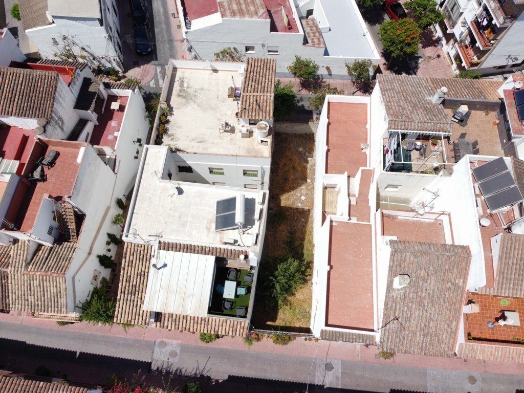 Działka budowlana na sprzedaż Hiszpania, Estepona, Hiszpania, Estepona Centro  103m2 Foto 1