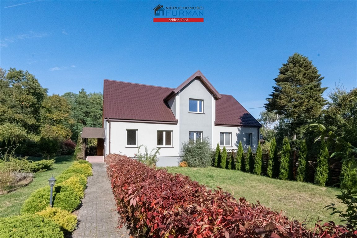 Urokliwy dom bliźniak w lesie, po remoncie, 166 m² Chodzież  166m2 Foto 1