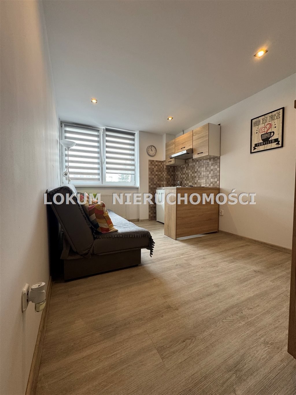 Do sprzedania jasne 20 m² mieszkanie z aneksem kuchennym Jastrzębie-Zdrój, Osiedle Chrobrego, Aleja Jana Pawła II  20m2 Foto 1