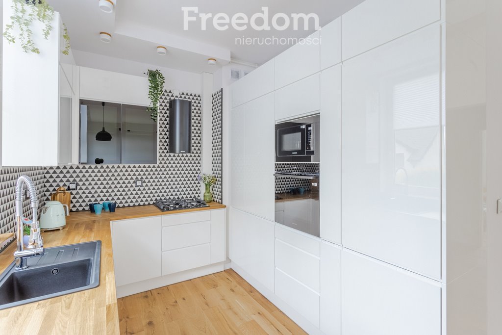 Mieszkanie trzypokojowe na sprzedaż Konstancin-Jeziorna, Zgoda  58m2 Foto 1