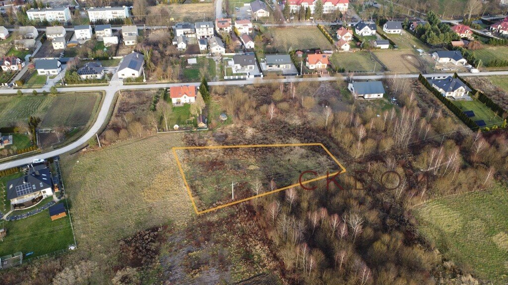 Działka budowlana 1448 m² w Oblęgorku – spokojna okolica Oblęgorek  1 448m2 Foto 1