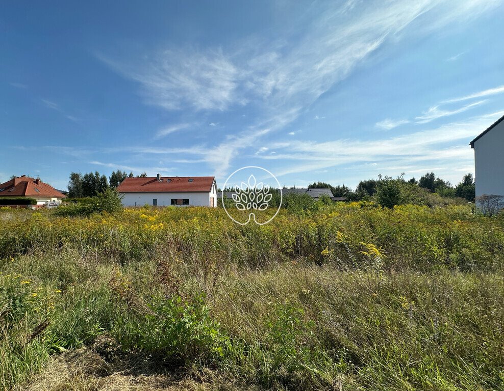 Działka budowlana 1087 m² w Niemczu - pełne uzbrojenie Niemcz  1 087m2 Foto 1