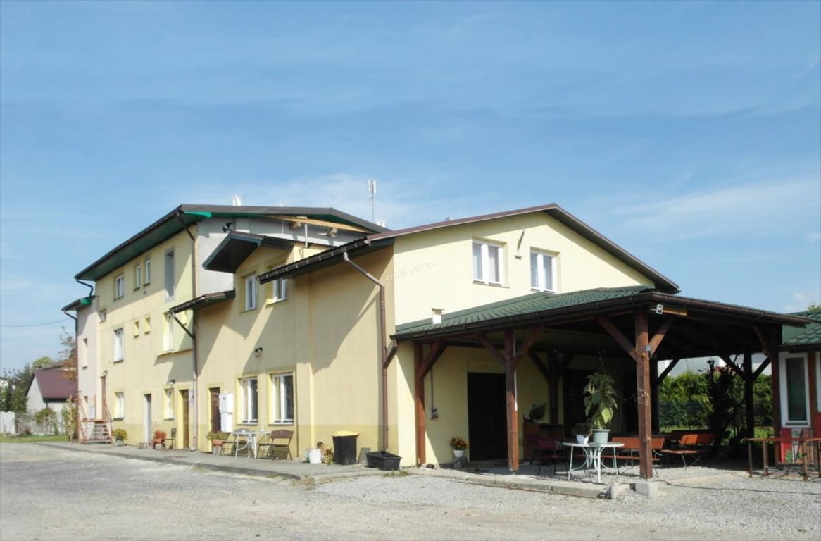 Na sprzedaż hotel z potencjałem 450 m² w Głogowie Małopolskim Głogów Małopolski, Akacjowa  450m2 Foto 1
