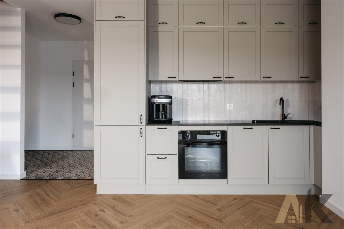 Nowoczesne 3-pokojowe mieszkanie z balkonami i windą Nowy Sącz, 29 Listopada  48m2 Foto 1