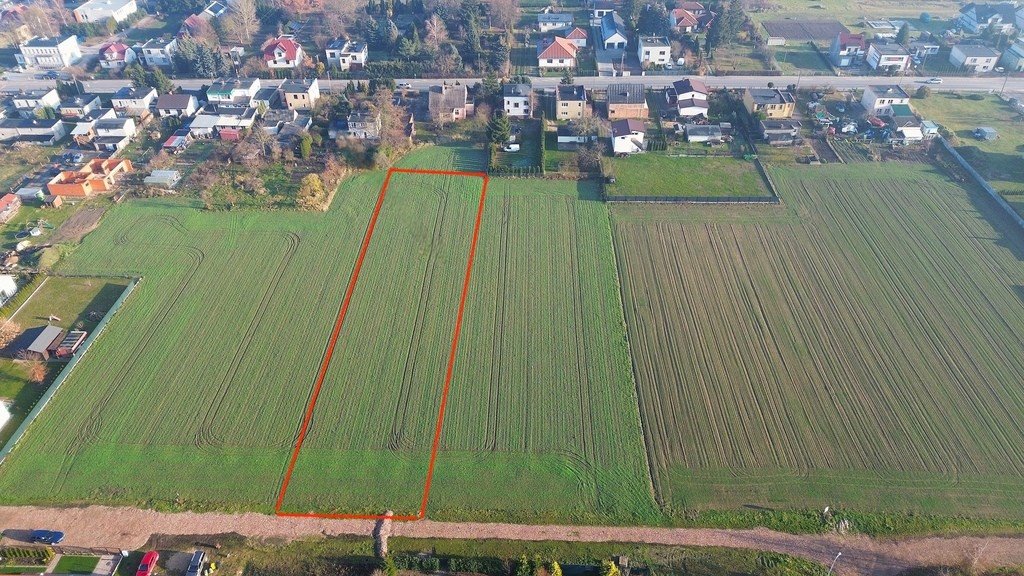 Działki budowlane 3,3 tys. m² z mediami, możliwość podziału. Biskupice, Rzepakowa  3 326m2 Foto 1