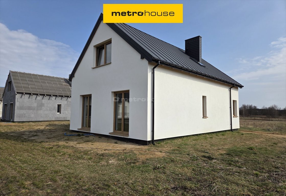 Nowoczesny dom 135 m2 z ogrodem i tarasem w spokojnej okolicy Puszcza Miejska  135m2 Foto 1