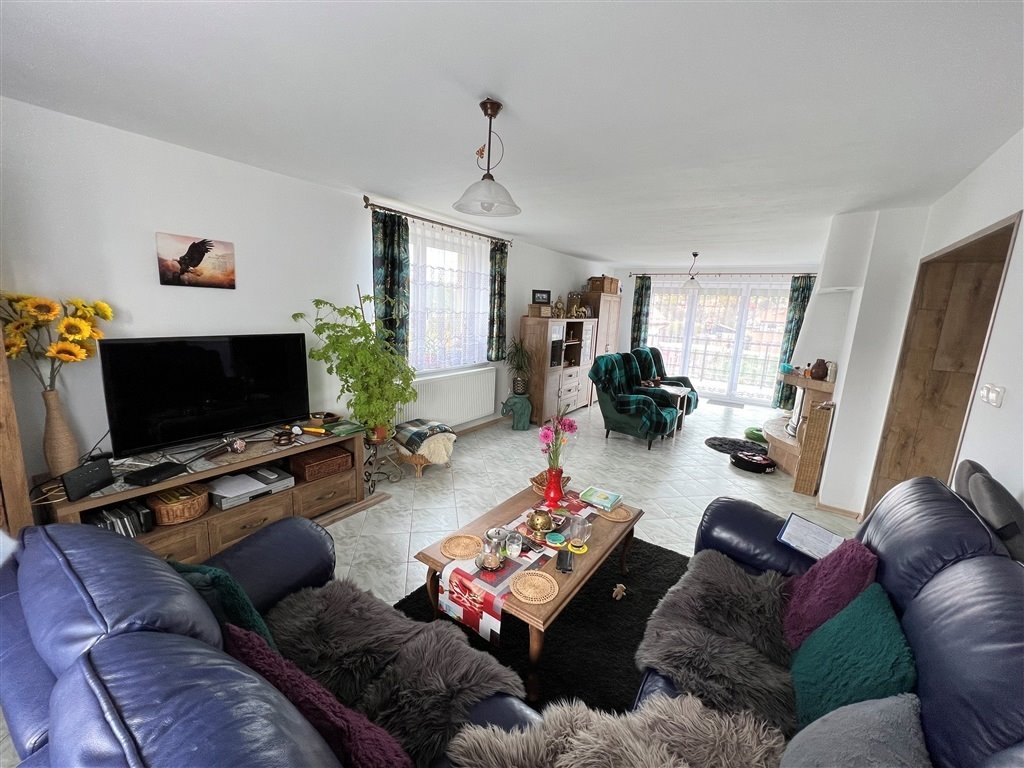 Przestronny dom 260 m2 z garażem i dużą działką Czarny Bór  260m2 Foto 1