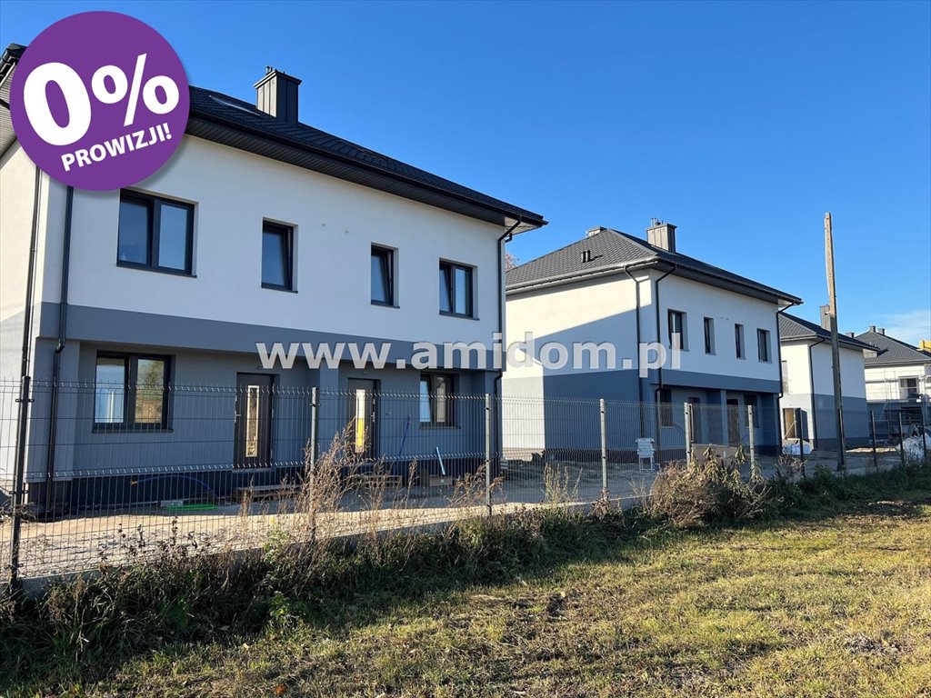 Nowoczesny bliźniak 98,56 m2 z ogródkiem i 2 miejscami Nadma  99m2 Foto 1
