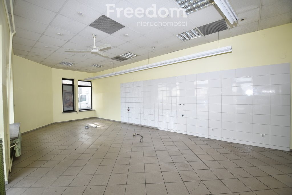 Lokal użytkowy na sprzedaż Wołczyn  71m2 Foto 4