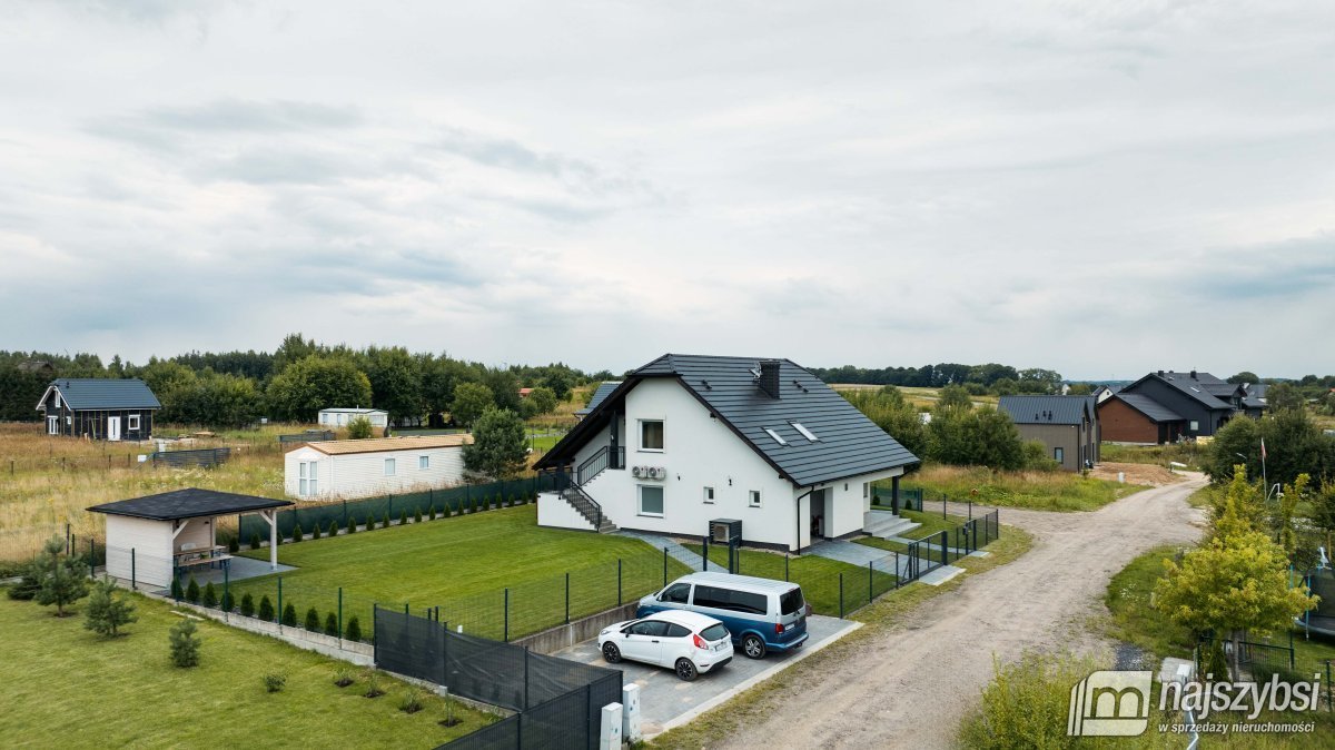 Dom na sprzedaż Pogorzelica, obrzeża  280m2 Foto 2