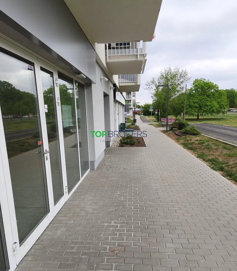 Lokal usługowy 62 m2 z windą, nowoczesny, blisko komunikacji. Warszawa, Targówek Bródno  62m2 Foto 1