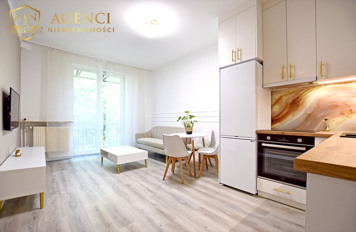 Mieszkanie trzypokojowe na sprzedaż Białystok, Centrum, Świętego Mikołaja  49m2 Foto 1