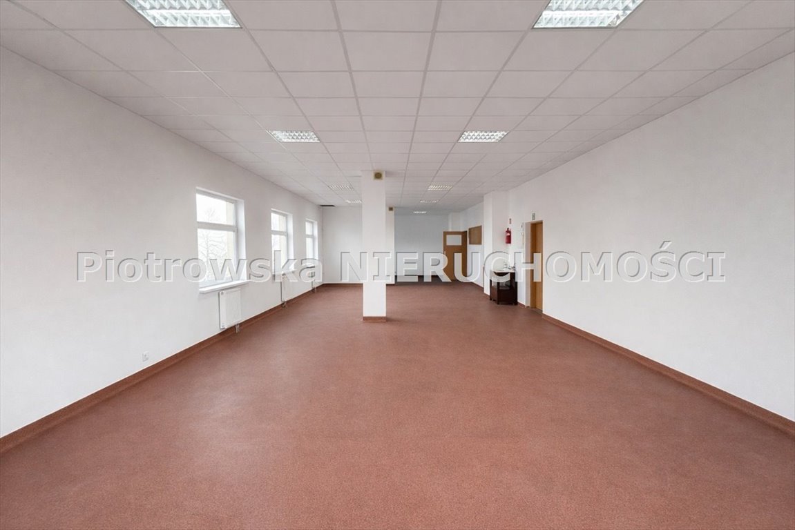 Przestronny lokal open space 107 m² w centrum Sieradza Sieradz  107m2 Foto 1
