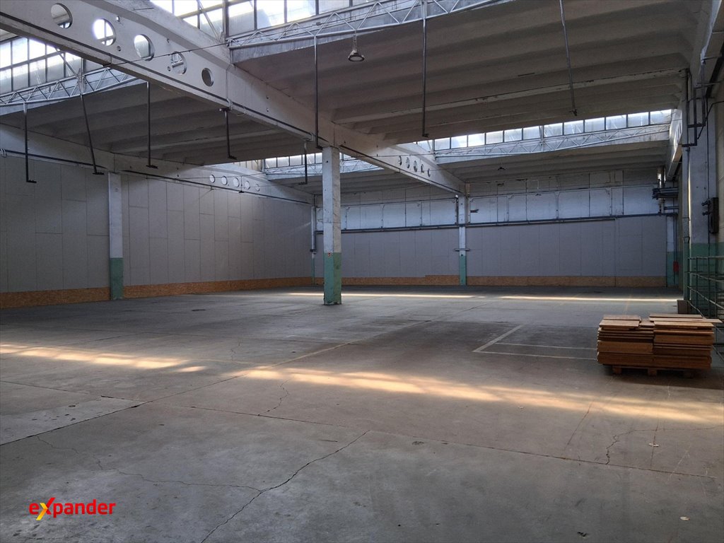 Hala 1800 m² z wysokimi sufitami i wjazdem od poziomu 0 polecam! Rzeszów, Warszawska  1 800m2 Foto 1