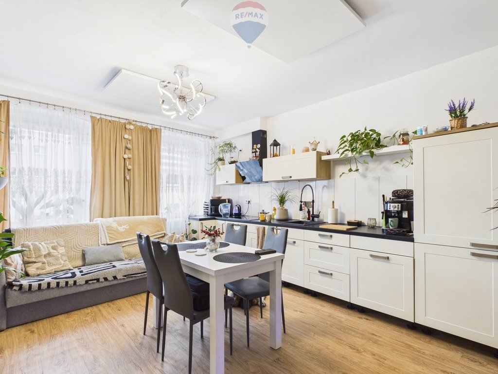 Gotowe do wprowadzenia, po remoncie, blisko centrum Sławno, Mieszka I  34m2 Foto 1