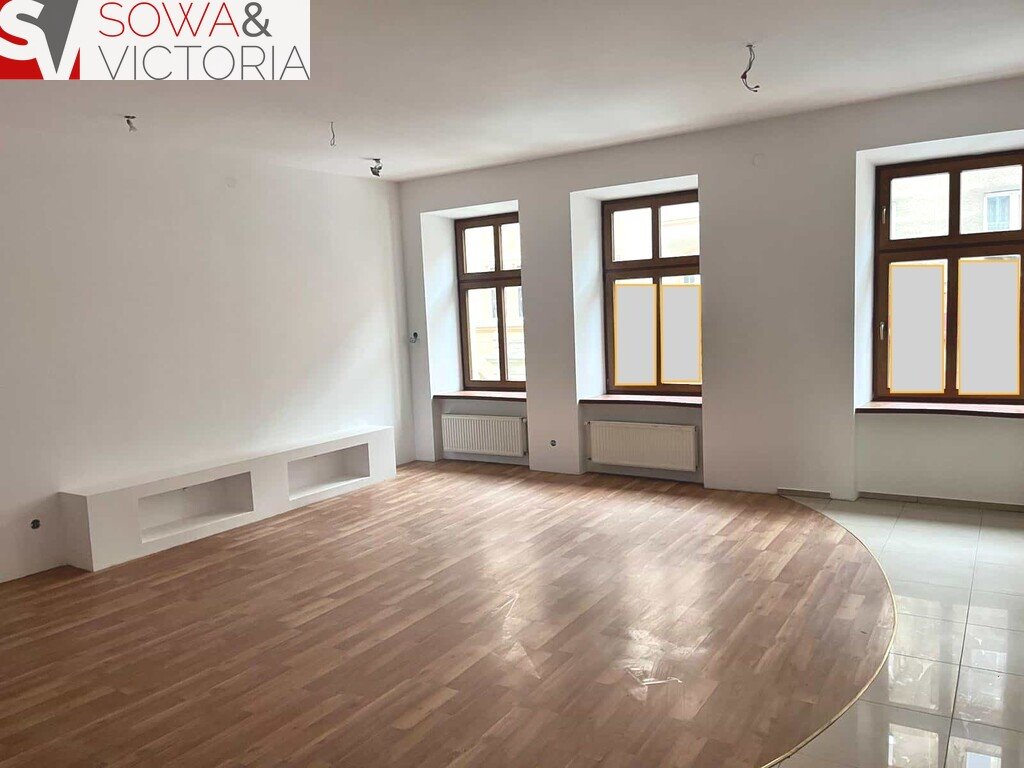 Mieszkanie trzypokojowe na sprzedaż Świdnica  98m2 Foto 1