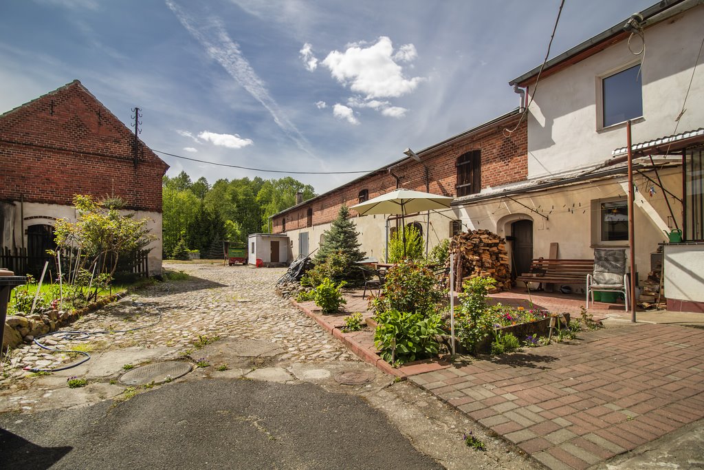 Dom z potencjałem 295 m², garaż, ogrzewanie, Lubrza Lubrza, Świebodzińska  295m2 Foto 1