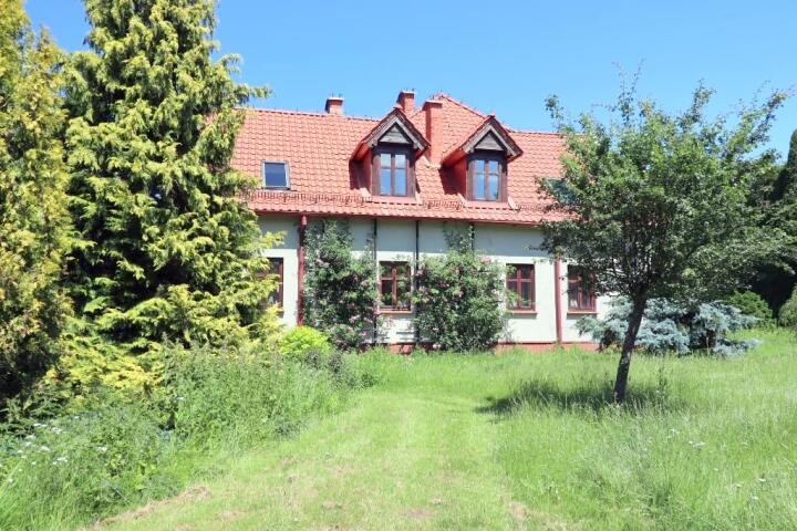 Siedlisko z pensjonatem na Mazurach - potencjał pod agroturystykę Kolonia Pozezdrze  500m2 Foto 1