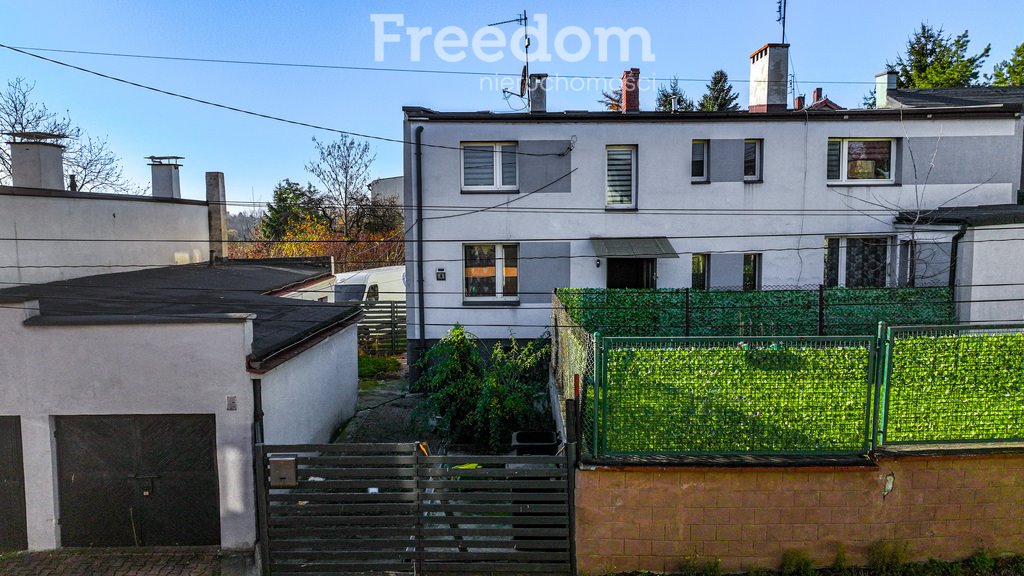 Mieszkanie czteropokojowe  na sprzedaż Czeladź  85m2 Foto 1