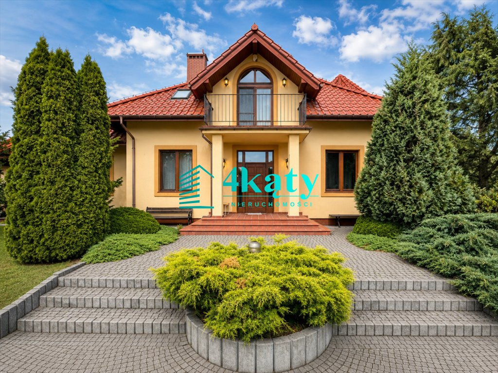 Ekskluzywna rezydencja 286 m² z ogrodem i niezależną strefą gościnną. Zelków  286m2 Foto 1