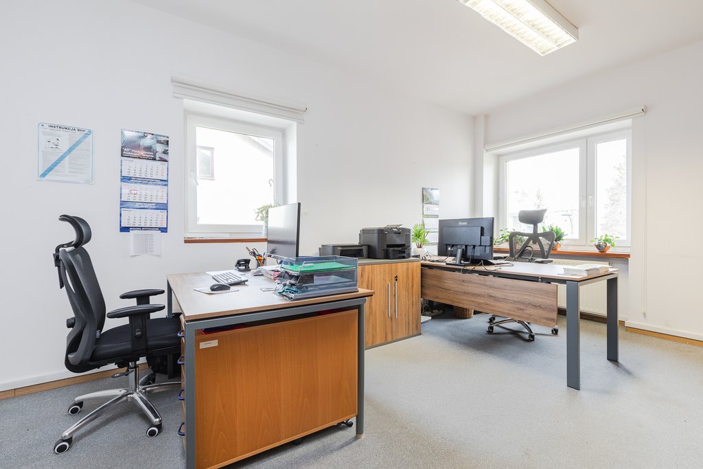 Przestronny dom na biuro 500 m² z możliwością zamieszkania Warszawa  500m2 Foto 1