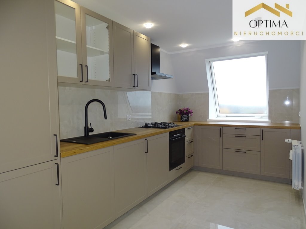 Mieszkanie dwupokojowe na sprzedaż Jarosław, os. im. marsz. Józefa Piłsudskiego  62m2 Foto 1