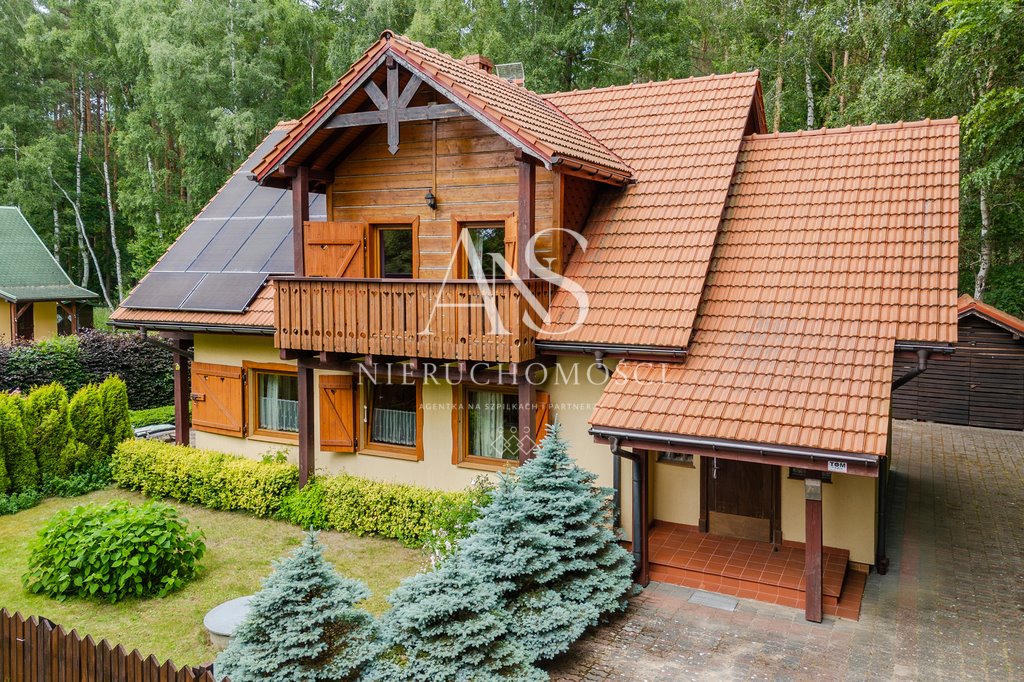 Urokliwy dom z 2 niezależnymi mieszkaniami - kominek PV Radawka  211m2 Foto 1