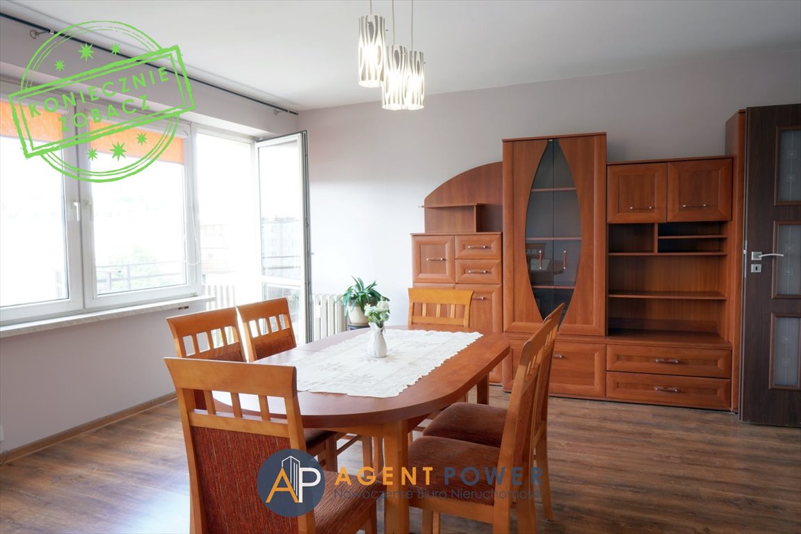 Przestronne 3 pokoje z balkonem - duży potencjał aranżacyjny Klucze, Sosnowa  58m2 Foto 1