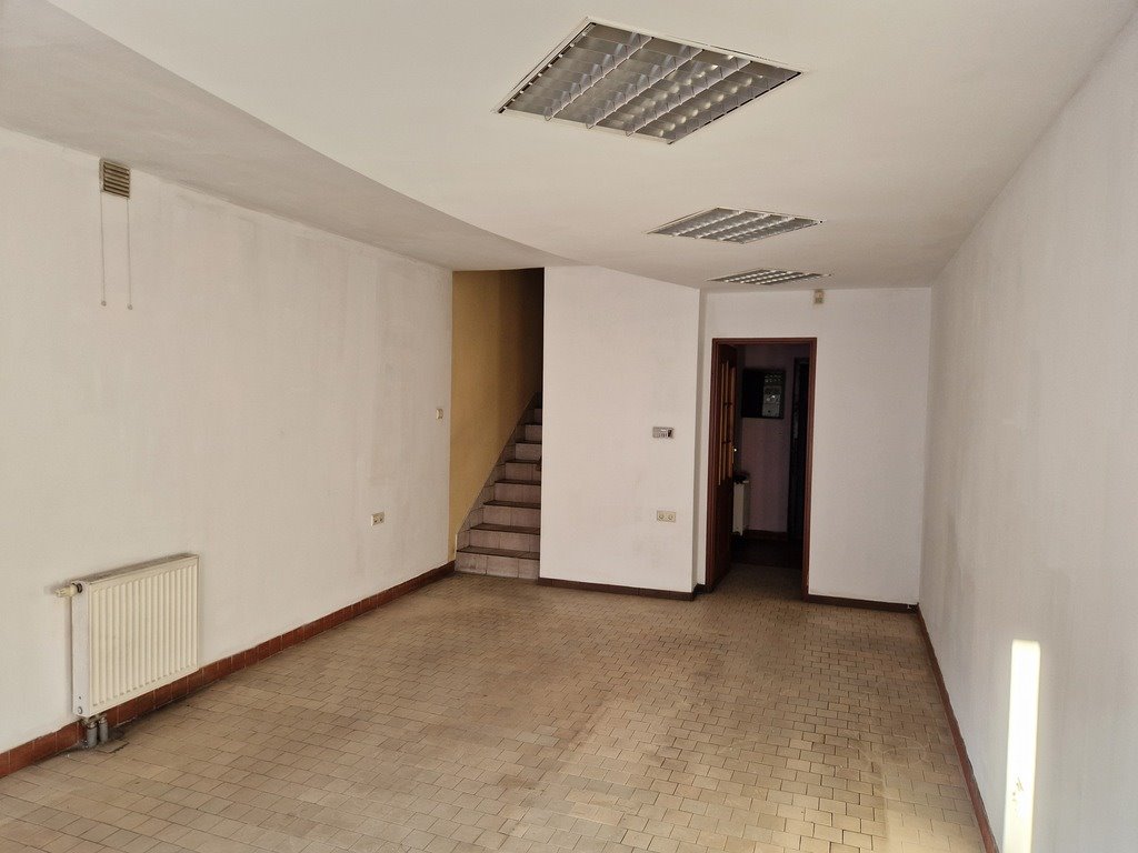 Głowno, centrum, 120 m² – idealny lokal na biznes! Głowno, Łowicka  120m2 Foto 1