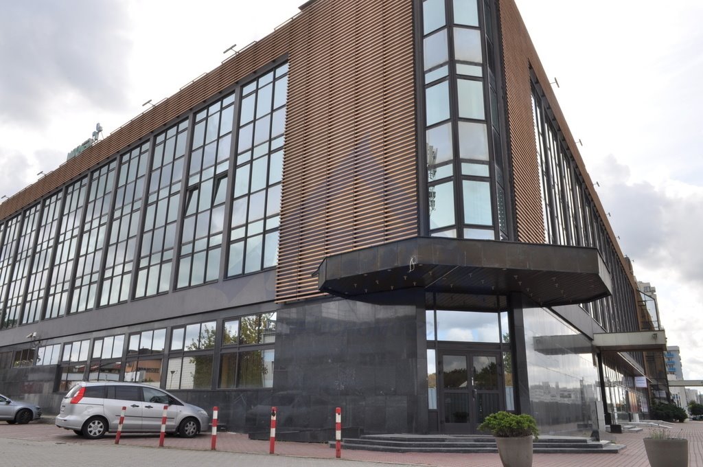 Na wynajem nowoczesny biurowiec 1800 m² z parkingiem i udogodnieniami Warszawa, Ursynów  1 800m2 Foto 1