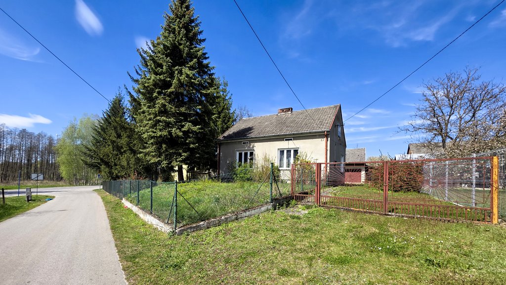 Dom do remontu z dużą działką i garażem w Jastkowicach Jastkowice, 3 Maja  80m2 Foto 1
