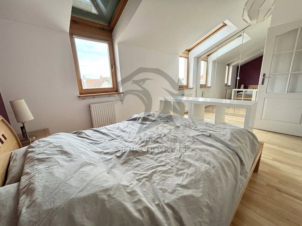 Dwupoziomowe 71 m² z garażem i tarasem - polecam! Wrocław, Strońska  71m2 Foto 1