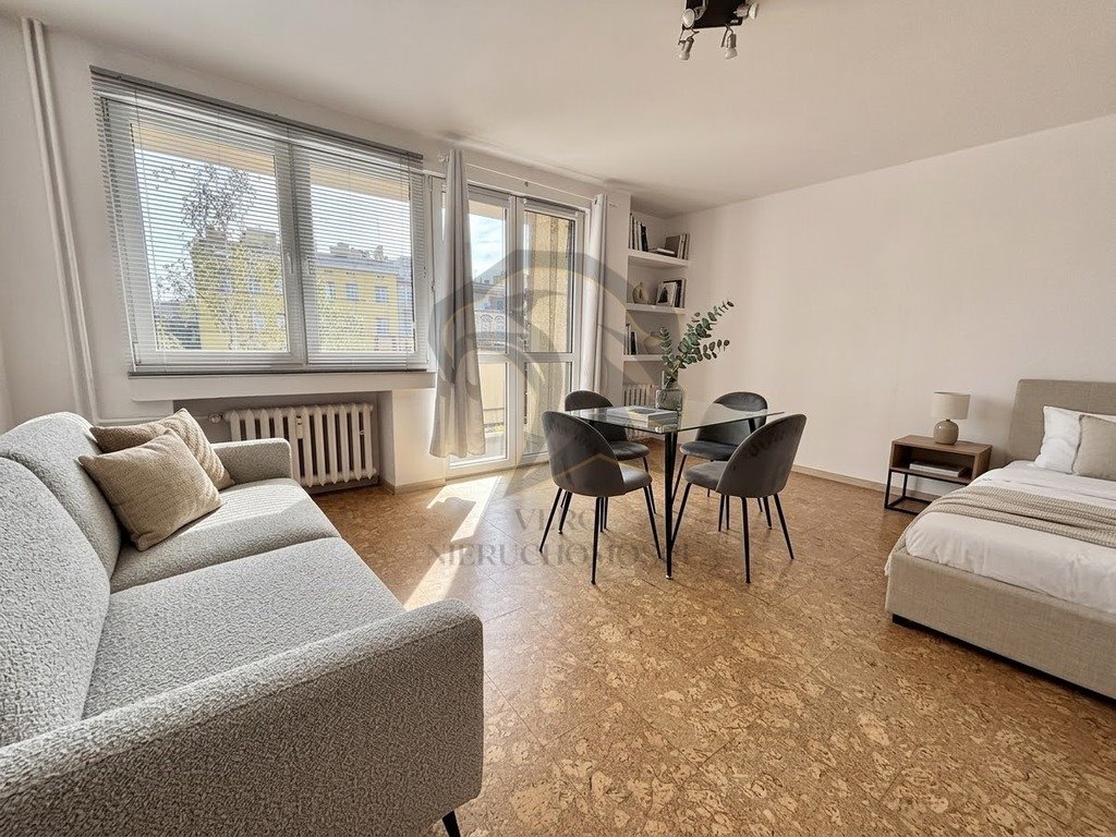 Na sprzedaż przestronne 63 m² mieszkanie z dużą kuchnią i balkonem Wrocław, Grabiszyńska  63m2 Foto 1