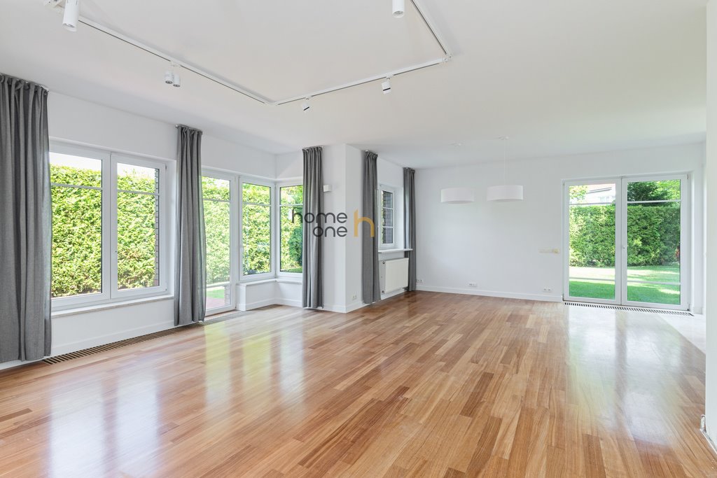 Przestronny dom 220 m2 z ogrodem, 5 pokoi, blisko szkoły Konstancin-Jeziorna  220m2 Foto 1