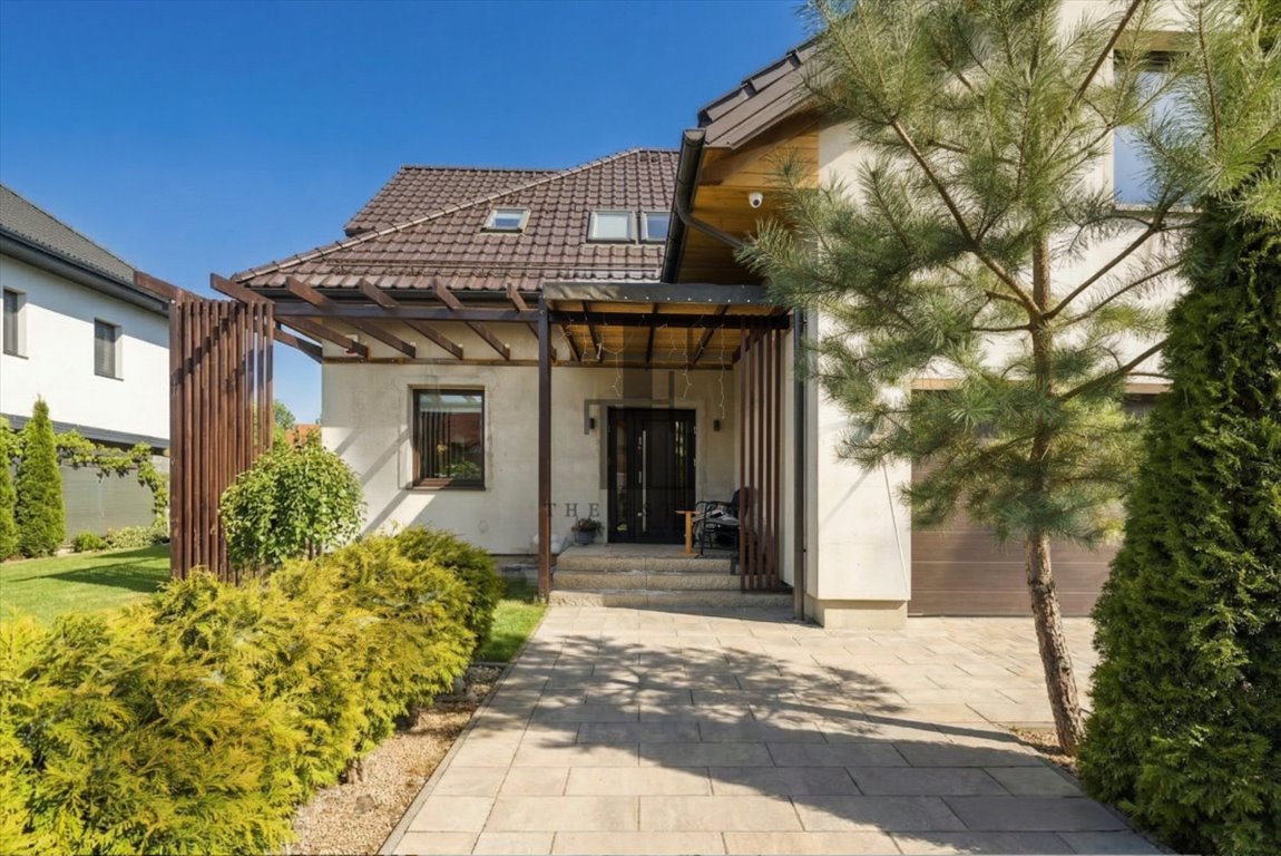 Komfortowy dom bliźniak z ogrodem, klimatyzacją i garażem Kanie, Maciejkowa  220m2 Foto 1