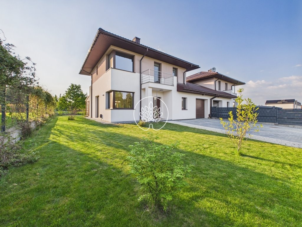 Dom 131 m² w Woli Mrokowskiej - nowoczesny, wysokiej klasy Wola Mrokowska, Wonna  131m2 Foto 1
